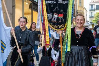 Fotogalería XXX Muestra Folklórica Andrés Laguna 27 Muestra folklórica Andrés Laguna - Héctor Criado