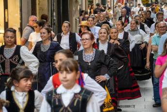Fotogalería XXX Muestra Folklórica Andrés Laguna 28 Muestra folklórica Andrés Laguna - Héctor Criado