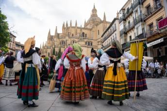 Fotogalería XXX Muestra Folklórica Andrés Laguna 5 Muestra folklórica Andrés Laguna - Héctor Criado