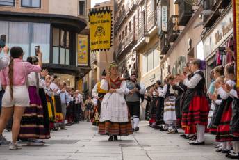 Fotogalería XXX Muestra Folklórica Andrés Laguna 69 Muestra folklórica Andrés Laguna - Héctor Criado