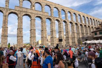 Fotogalería XXX Muestra Folklórica Andrés Laguna 59 Muestra folklórica Andrés Laguna - Héctor Criado