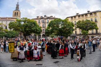 Fotogalería XXX Muestra Folklórica Andrés Laguna 7 Muestra folklórica Andrés Laguna - Héctor Criado