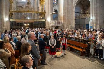 Fotogalería Ofrenda de Frutos a la Virgen de la Fuencisla 21 Ofrenda de Frutos a la Virgen de la Fuencisla - Héctor Criado