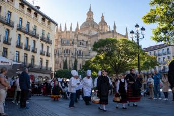 Fotogalería Ofrenda de Frutos a la Virgen de la Fuencisla 4 Ofrenda de Frutos a la Virgen de la Fuencisla - Héctor Criado