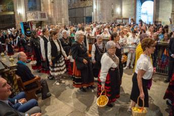 Fotogalería Ofrenda de Frutos a la Virgen de la Fuencisla 40 Ofrenda de Frutos a la Virgen de la Fuencisla - Héctor Criado