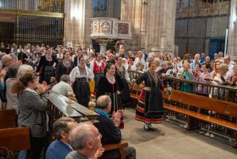 Fotogalería Ofrenda de Frutos a la Virgen de la Fuencisla 45 Ofrenda de Frutos a la Virgen de la Fuencisla - Héctor Criado