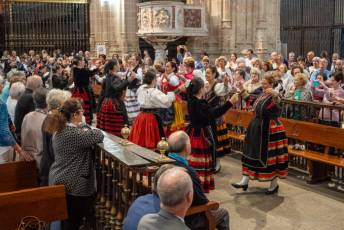 Fotogalería Ofrenda de Frutos a la Virgen de la Fuencisla 46 Ofrenda de Frutos a la Virgen de la Fuencisla - Héctor Criado