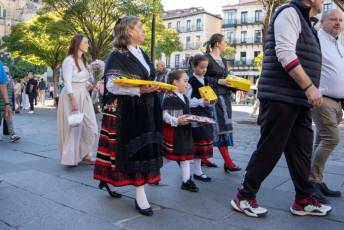 Fotogalería Ofrenda de Frutos a la Virgen de la Fuencisla 7 Ofrenda de Frutos a la Virgen de la Fuencisla - Héctor Criado