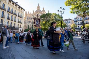 Fotogalería Ofrenda de Frutos a la Virgen de la Fuencisla 8 Ofrenda de Frutos a la Virgen de la Fuencisla - Héctor Criado