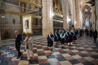 Fotogalería Procesión de Traslado de la Virgen de la Fuencisla 26 Procesión de Traslado de la Virgen de la Fuencisla - Héctor Criado