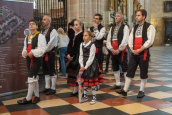 Fotogalería Procesión de Traslado de la Virgen de la Fuencisla 9 Procesión de Traslado de la Virgen de la Fuencisla - Héctor Criado