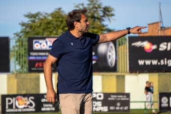 Fotogalería Gimnástica Segoviana VS Coruxo FC 13 Gimnástica Segoviana VS Coruxo FC - Héctor Criado