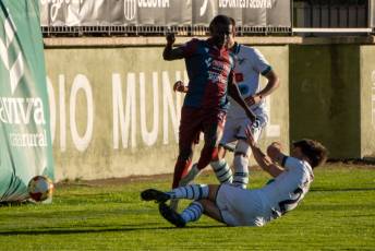 Fotogalería Gimnástica Segoviana VS Coruxo FC 25 Gimnástica Segoviana VS Coruxo FC - Héctor Criado