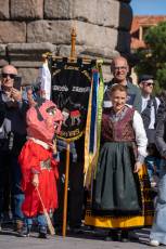 Fotogalería Pasacalles 'Día del Folclore' de la Asociación Cultural y Folclórica Andrés Laguna 28 Pasacalles Día del Folclore Asociación Cultural y Folclórica Andrés Laguna- Héctor Criado