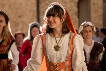 Fotogalería Recreación Proclamación de la Reina Isabel 43 timthumb.php?src=https%3A%2F%2Feladelantado.com%2Fwp content%2Fuploads%2F2025%2F10%2FRecreacion Proclamacion Reina Isabel Hector Criado 47