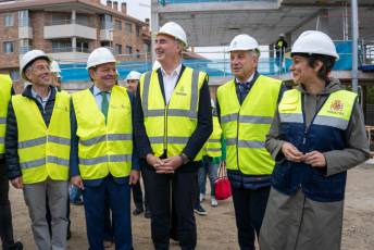 Fotogalería Visita de Isabel Rodríguez a las viviendas colaborativas en la Comunidad de Ciudad y Tierra 18 Visita de la ministra de Vivienda y Agenda Urbana Isabel Rodríguez - Héctor Criado