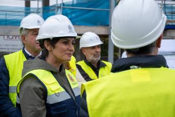 Fotogalería Visita de Isabel Rodríguez a las viviendas colaborativas en la Comunidad de Ciudad y Tierra 21 Visita de la ministra de Vivienda y Agenda Urbana Isabel Rodríguez - Héctor Criado
