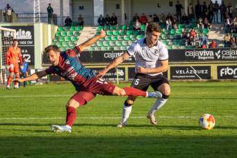 Fotogalería Gimnástica Segoviana VS Burgos CF B 11 Gimnástica Segoviana VS Burgos CF B - Héctor Criado