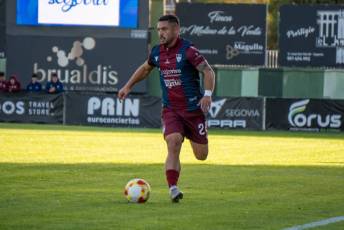 Fotogalería Gimnástica Segoviana VS Burgos CF B 14 Gimnástica Segoviana VS Burgos CF B - Héctor Criado