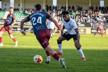 Fotogalería Gimnástica Segoviana VS Burgos CF B 16 Gimnástica Segoviana VS Burgos CF B - Héctor Criado