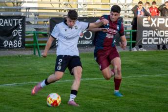 Fotogalería Gimnástica Segoviana VS Burgos CF B 20 Gimnástica Segoviana VS Burgos CF B - Héctor Criado