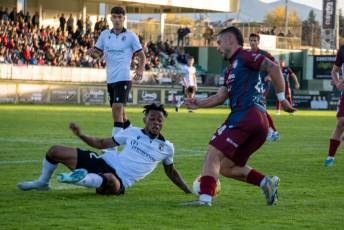 Fotogalería Gimnástica Segoviana VS Burgos CF B 27 Gimnástica Segoviana VS Burgos CF B - Héctor Criado