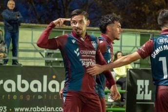 Fotogalería Gimnástica Segoviana VS UP Langreo 37 Gimnástica Segoviana vs UP Langreo - Héctor Criado