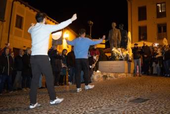 Fotogalería Homenaje y ofrenda floral a Agapito Marazuela 20 Homenaje y ofrenda floral a Agapito Marazuela - Héctor Criado