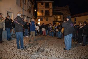 Fotogalería Homenaje y ofrenda floral a Agapito Marazuela 28 Homenaje y ofrenda floral a Agapito Marazuela - Héctor Criado