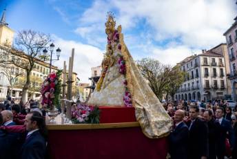 Fotogalería Procesión 25 Aniversario de la Hermandad del Rocío de Segovia 35 Procesión 25 Aniversario de la Hermandad del Rocío de Segovia - Héctor Criado