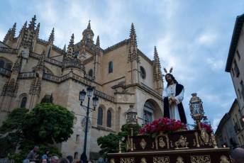 Fotogalería Procesión de Nuestro Padre Jesús Cautivo 14 Procesión de Nuestro Padre Jesús Cautivo - Héctor Criado