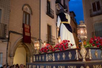 Fotogalería Procesión de Nuestro Padre Jesús Cautivo 29 Procesión de Nuestro Padre Jesús Cautivo - Héctor Criado