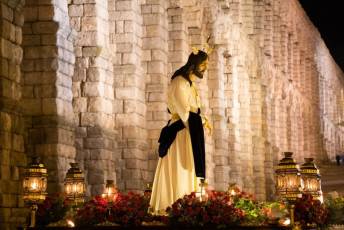Fotogalería Procesión de Nuestro Padre Jesús Cautivo 45 Procesión de Nuestro Padre Jesús Cautivo - Héctor Criado