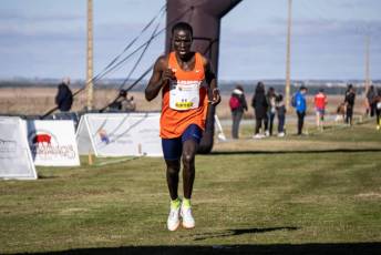 Fotogalería 52º Cross de Cantimpalos 55 52 Cross Cantimpalos - Héctor Criado
