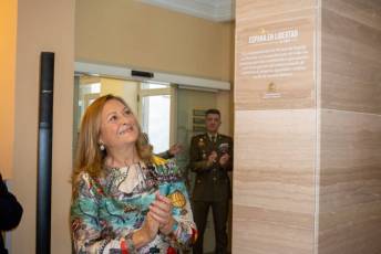 Fotogalería Acto institucional conmemorativo del 47 aniversario de la Constitución Española 40 Acto institucional conmemorativo 47 aniversario de la Constitución - Héctor Criado