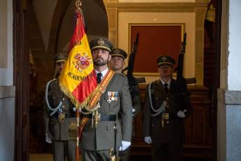 Fotogalería Jura de Bandera para personal civil en la Academia de Artillería 2 Jura de Bandera civil - Héctor Criado