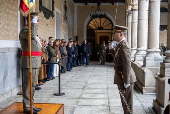 Fotogalería Jura de Bandera para personal civil en la Academia de Artillería 16 Jura de Bandera civil - Héctor Criado