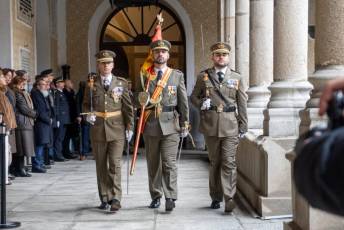 Fotogalería Jura de Bandera para personal civil en la Academia de Artillería 17 Jura de Bandera civil - Héctor Criado