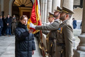 Fotogalería Jura de Bandera para personal civil en la Academia de Artillería 29 Jura de Bandera civil - Héctor Criado