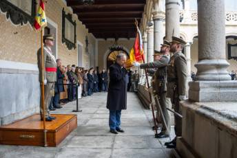 Fotogalería Jura de Bandera para personal civil en la Academia de Artillería 31 Jura de Bandera civil - Héctor Criado