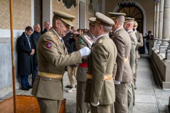 Fotogalería Jura de Bandera para personal civil en la Academia de Artillería 46 Jura de Bandera civil - Héctor Criado