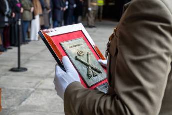 Fotogalería Jura de Bandera para personal civil en la Academia de Artillería 49 Jura de Bandera civil - Héctor Criado