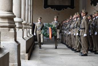 Fotogalería Jura de Bandera para personal civil en la Academia de Artillería 54 Jura de Bandera civil - Héctor Criado