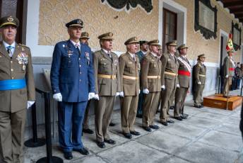 Fotogalería Jura de Bandera para personal civil en la Academia de Artillería 58 Jura de Bandera civil - Héctor Criado