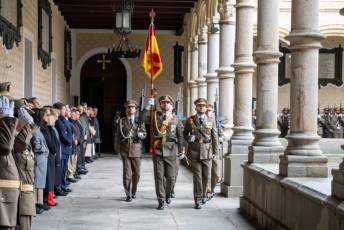 Fotogalería Jura de Bandera para personal civil en la Academia de Artillería 60 Jura de Bandera civil - Héctor Criado