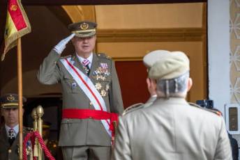 Fotogalería Jura de Bandera para personal civil en la Academia de Artillería 9 Jura de Bandera civil - Héctor Criado