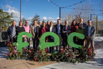 Fotogalería del Vino de Navidad de la FES 24 Vino Navidad FES - Héctor Criado