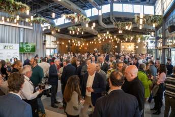 Fotogalería del Vino de Navidad de la FES 32 Vino Navidad FES - Héctor Criado