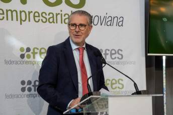 Fotogalería del Vino de Navidad de la FES 35 Vino Navidad FES - Héctor Criado