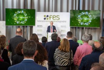 Fotogalería del Vino de Navidad de la FES 38 Vino Navidad FES - Héctor Criado